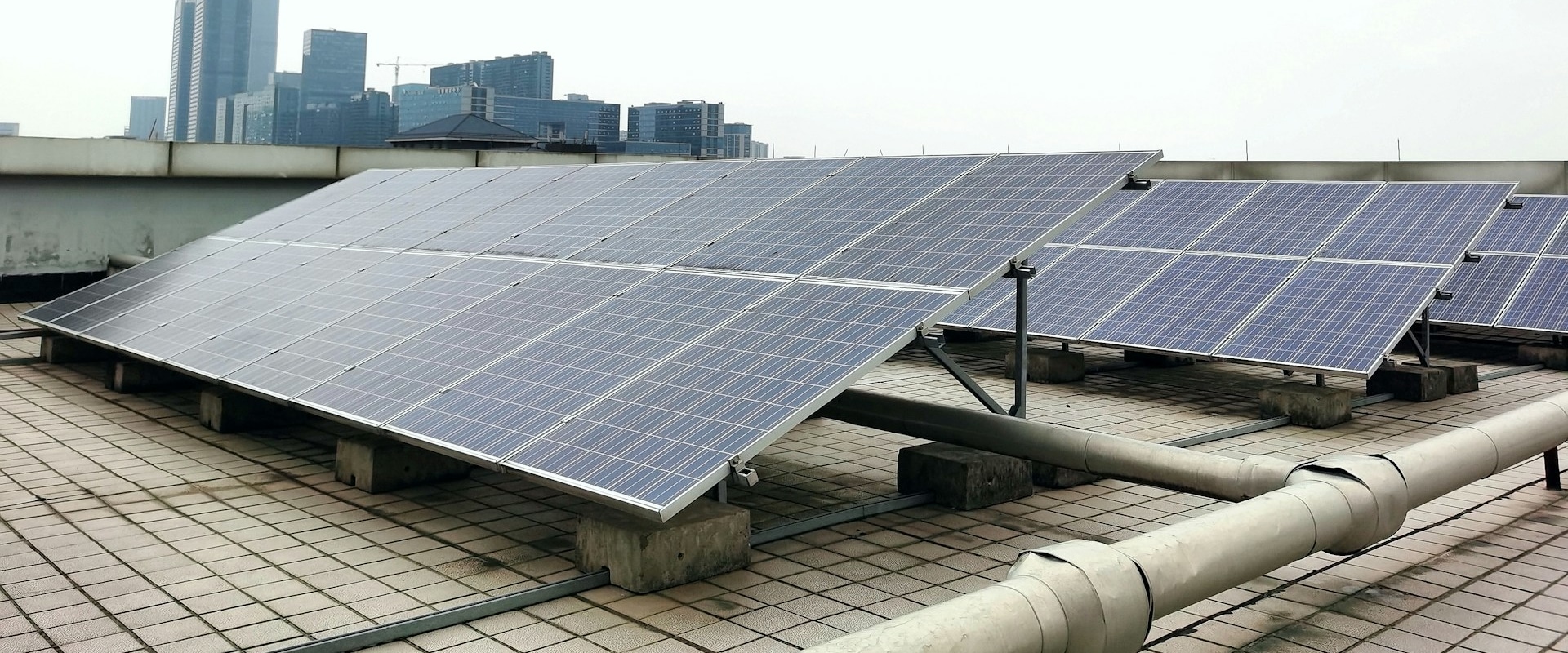 How TopNotch Building Materials Elevate Your Solar Installation